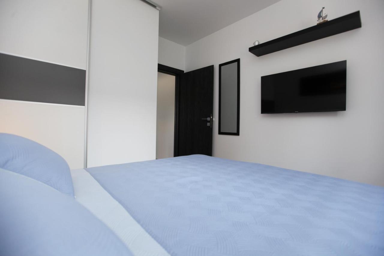 Apartmani Ive Trogir Exterior foto
