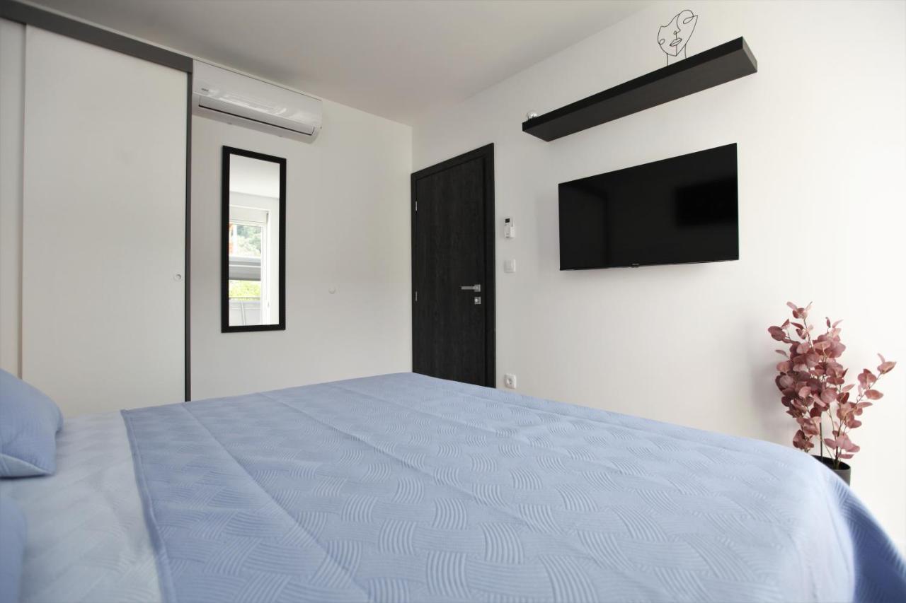 Apartmani Ive Trogir Exterior foto